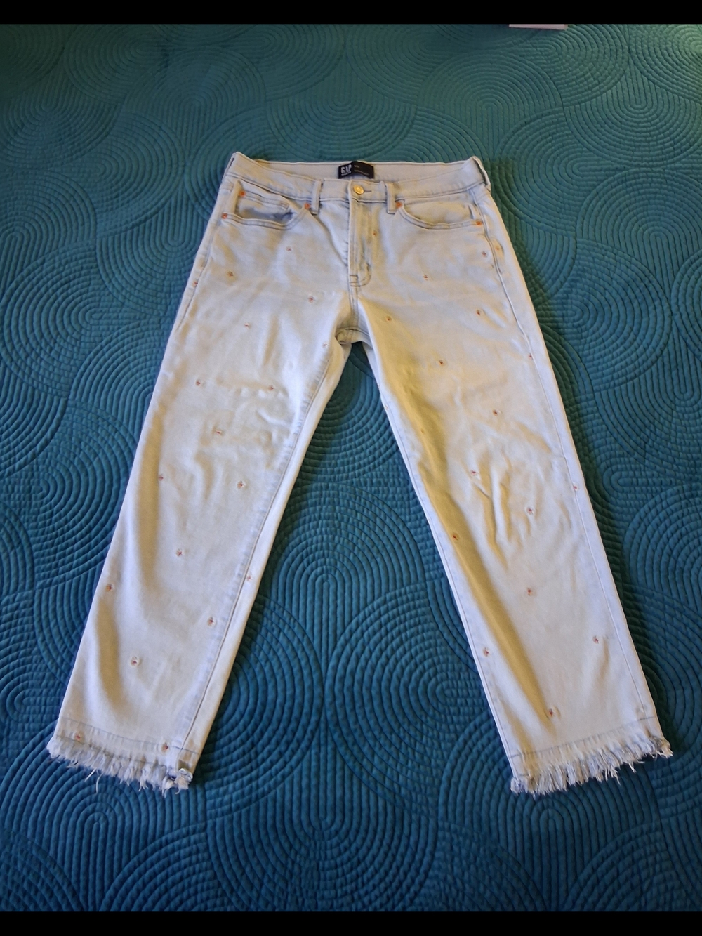 GAP Girlfreind Light Blue Cropped Jeans with Frayed Hem & Embroidered Flowers